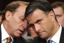 "Trùm hối lộ" Abramoff bị kết án gần 6 năm tù giam